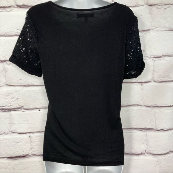 Ellen Tracy Company SZ M Black Lace Top Short Sleeves Layering Shirt Round Neck - Picture 4 of 8